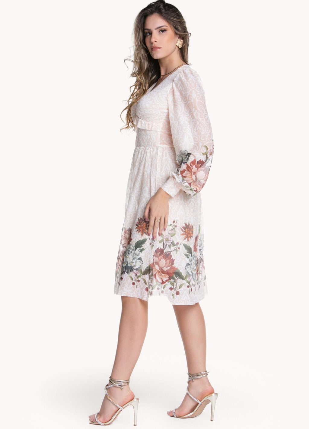 VESTIDO CURTO DE TULE COM BARRADO