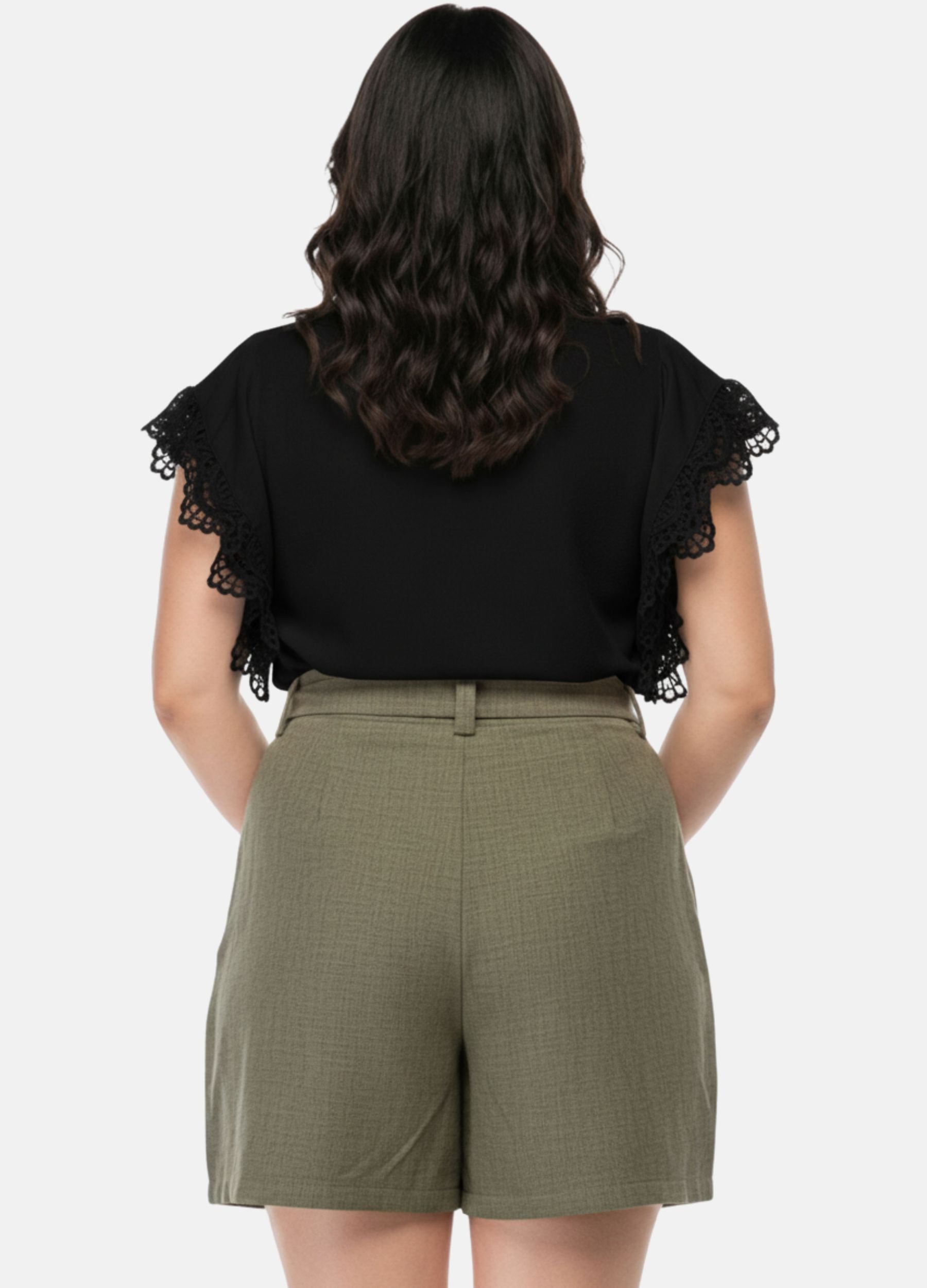 BLUSA C/ RENDA NA MANGA