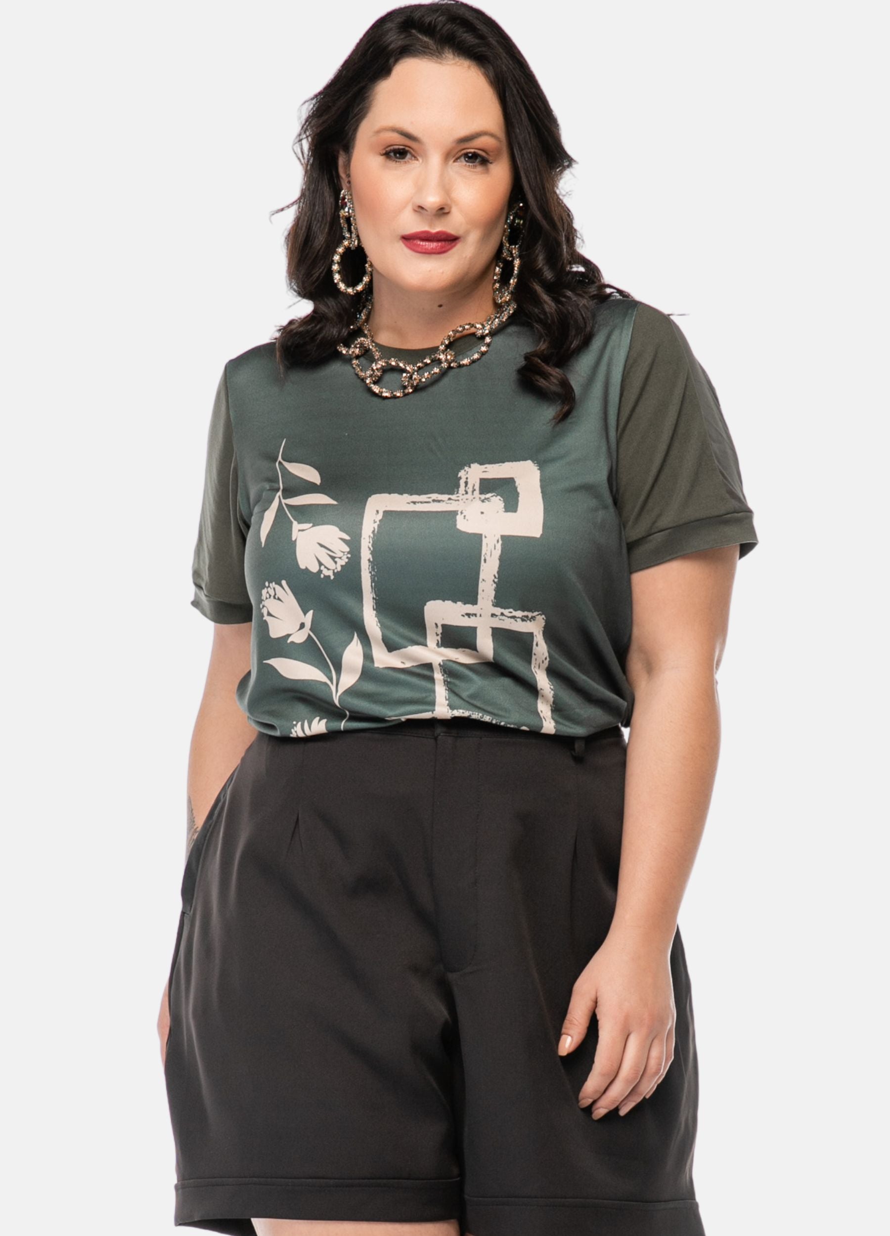 T-SHIRT C/ DETALHE DE TULE