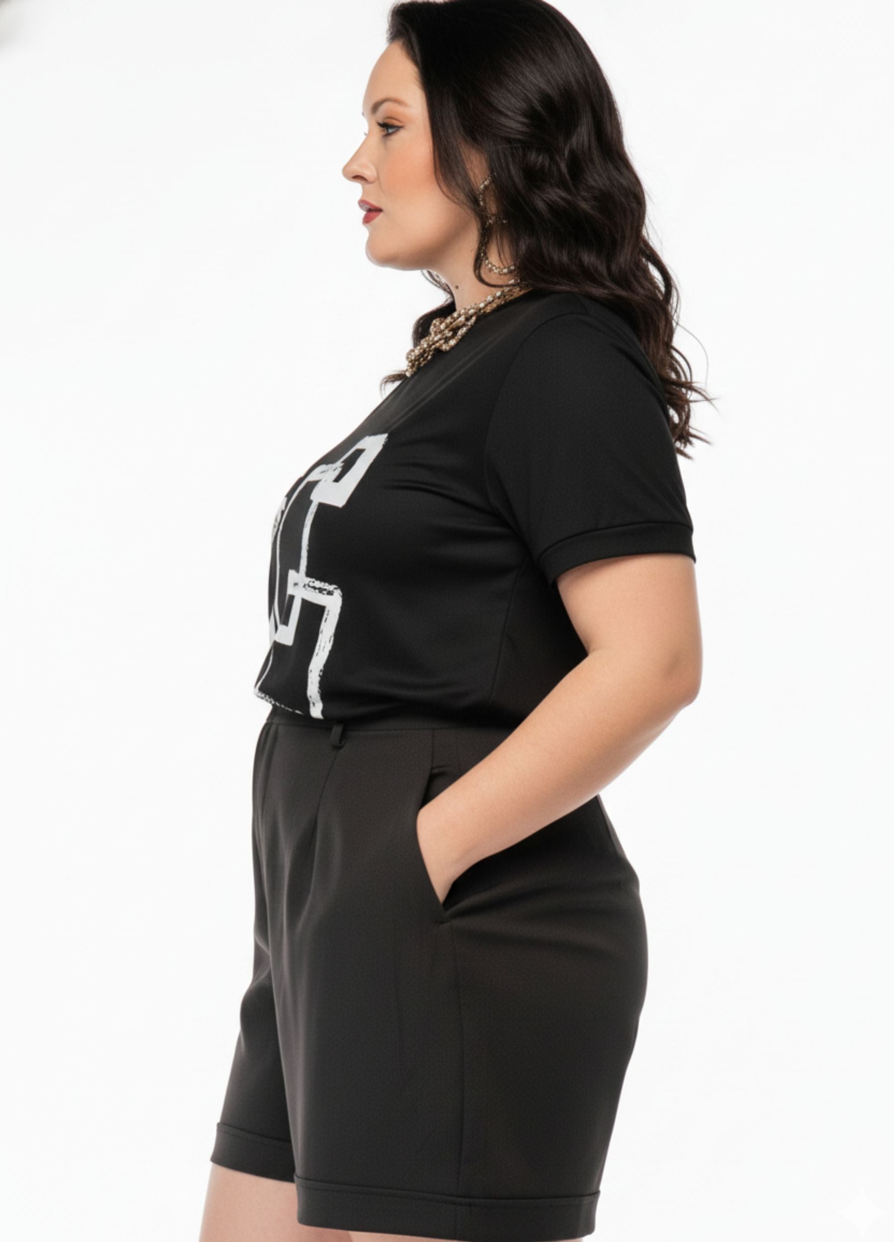 T-SHIRT C/ DETALHE DE TULE