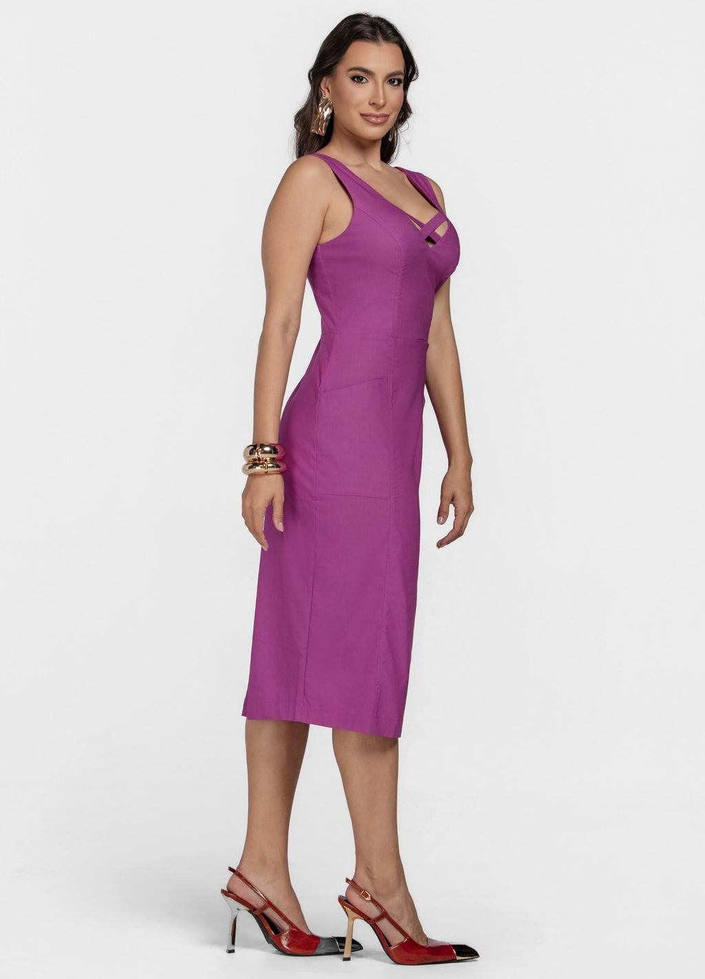 VESTIDO MIDI COM DETALHE EM X E BOLSO