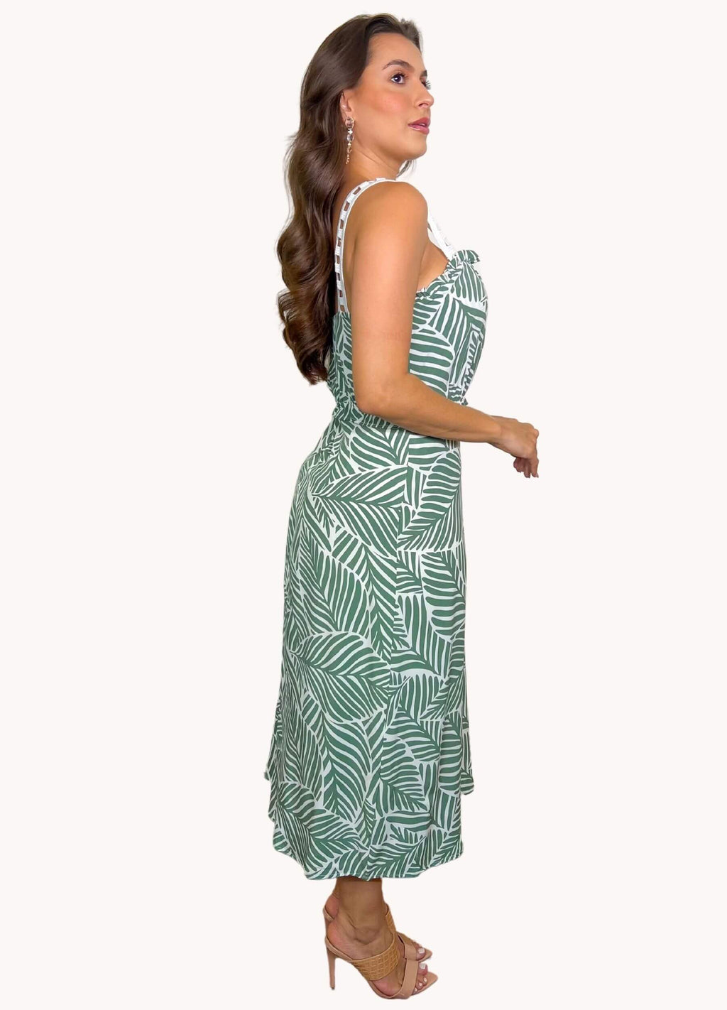 VESTIDO MIDI COM FRANZIDO E BABADO
