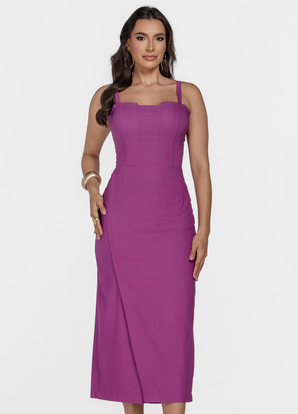 VESTIDO MIDI COM RECORTES E FENDA