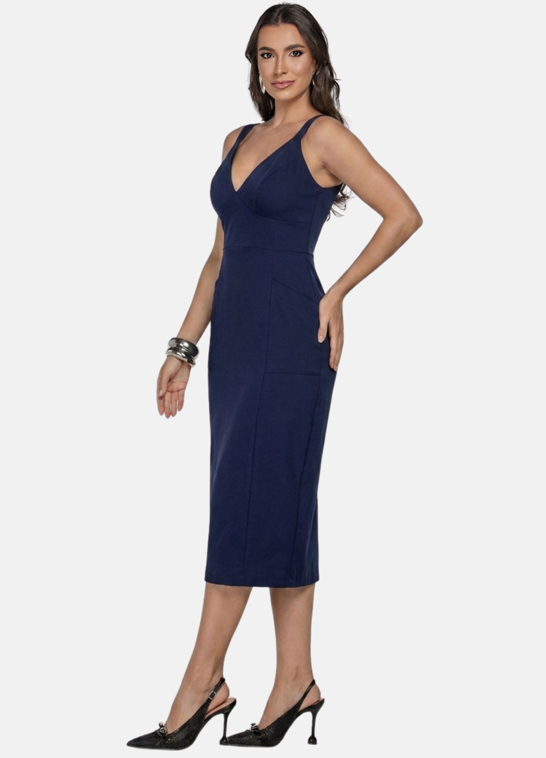 VESTIDO MIDI COM RECORTES NA SAIA E BOLSO