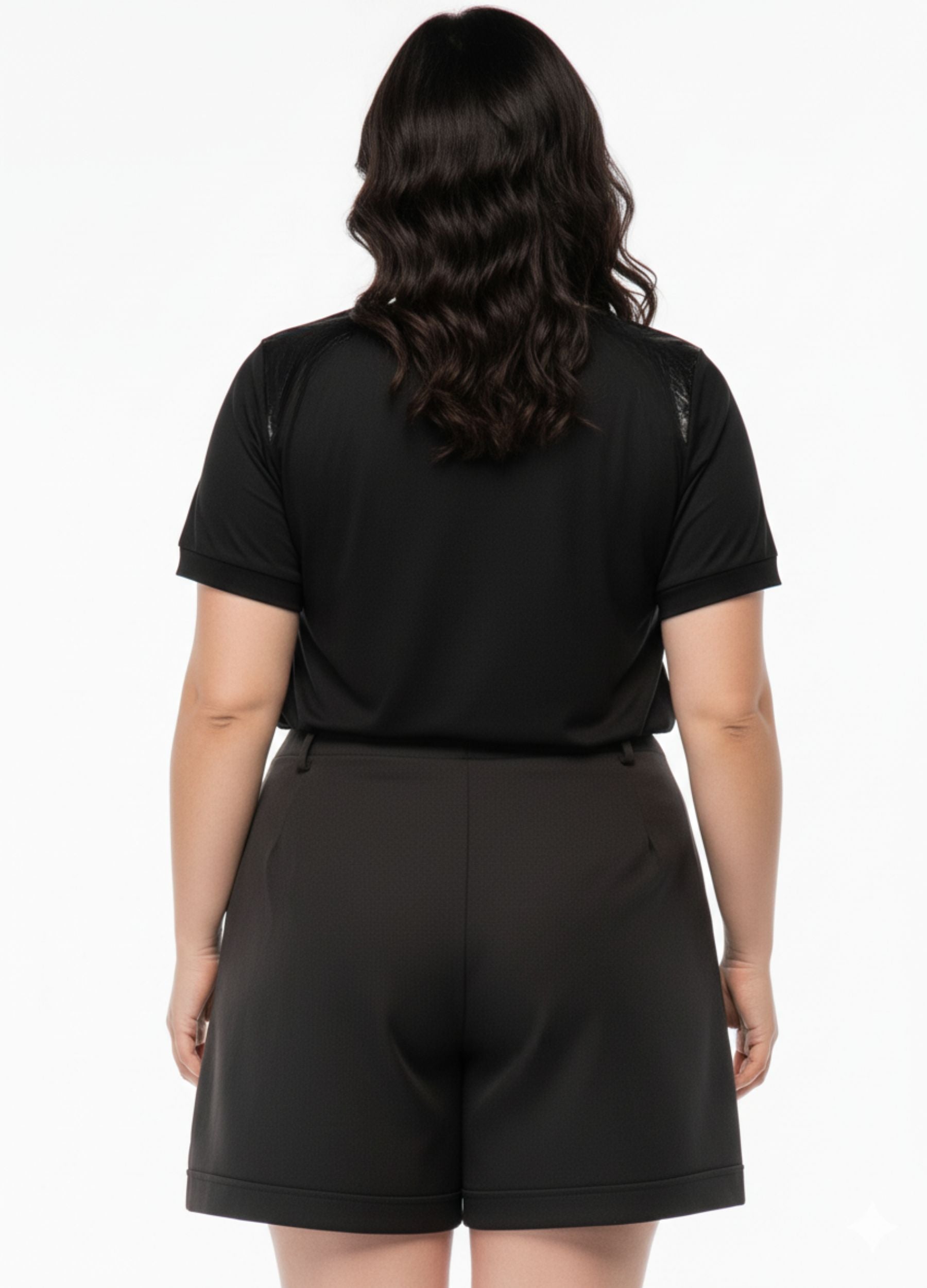 T-SHIRT C/ DETALHE DE TULE