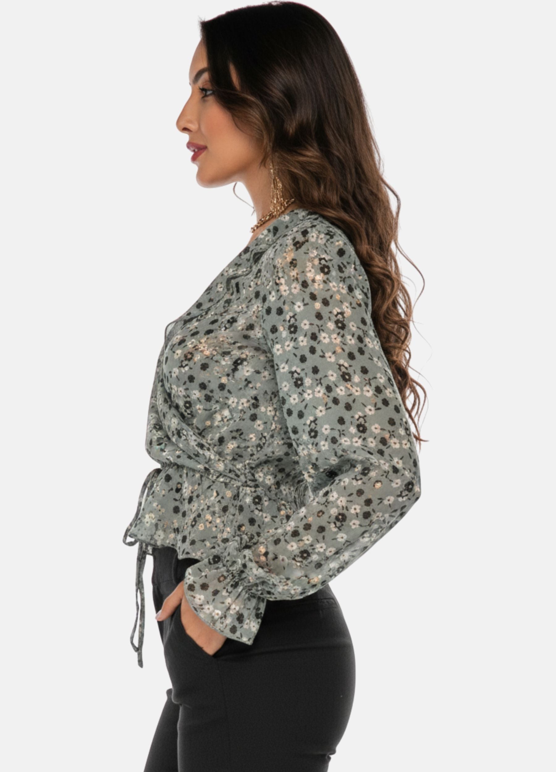BLUSA C/ BABADO DECOTE