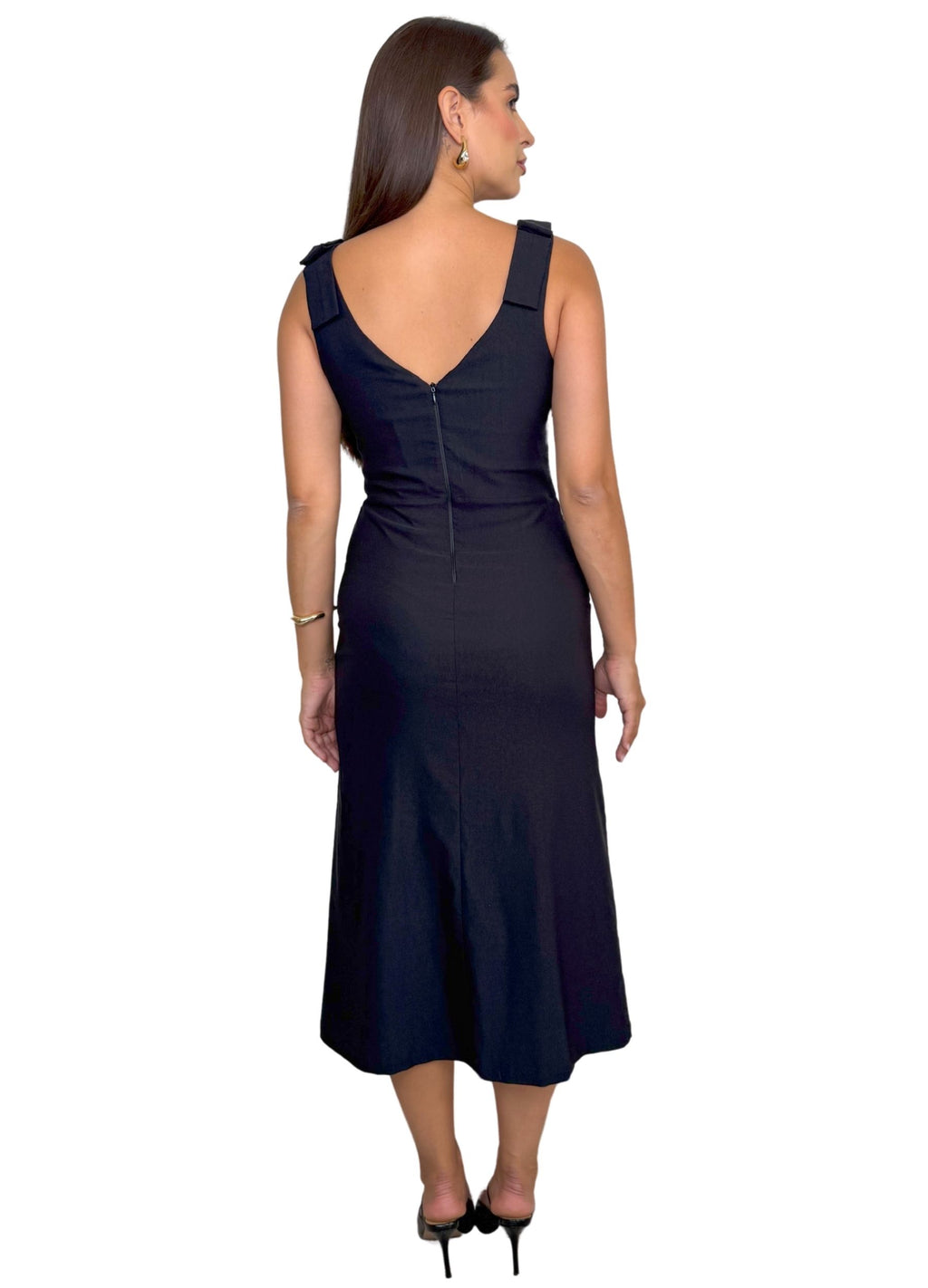 VESTIDO MIDI COM LAÇO NO OMBRO