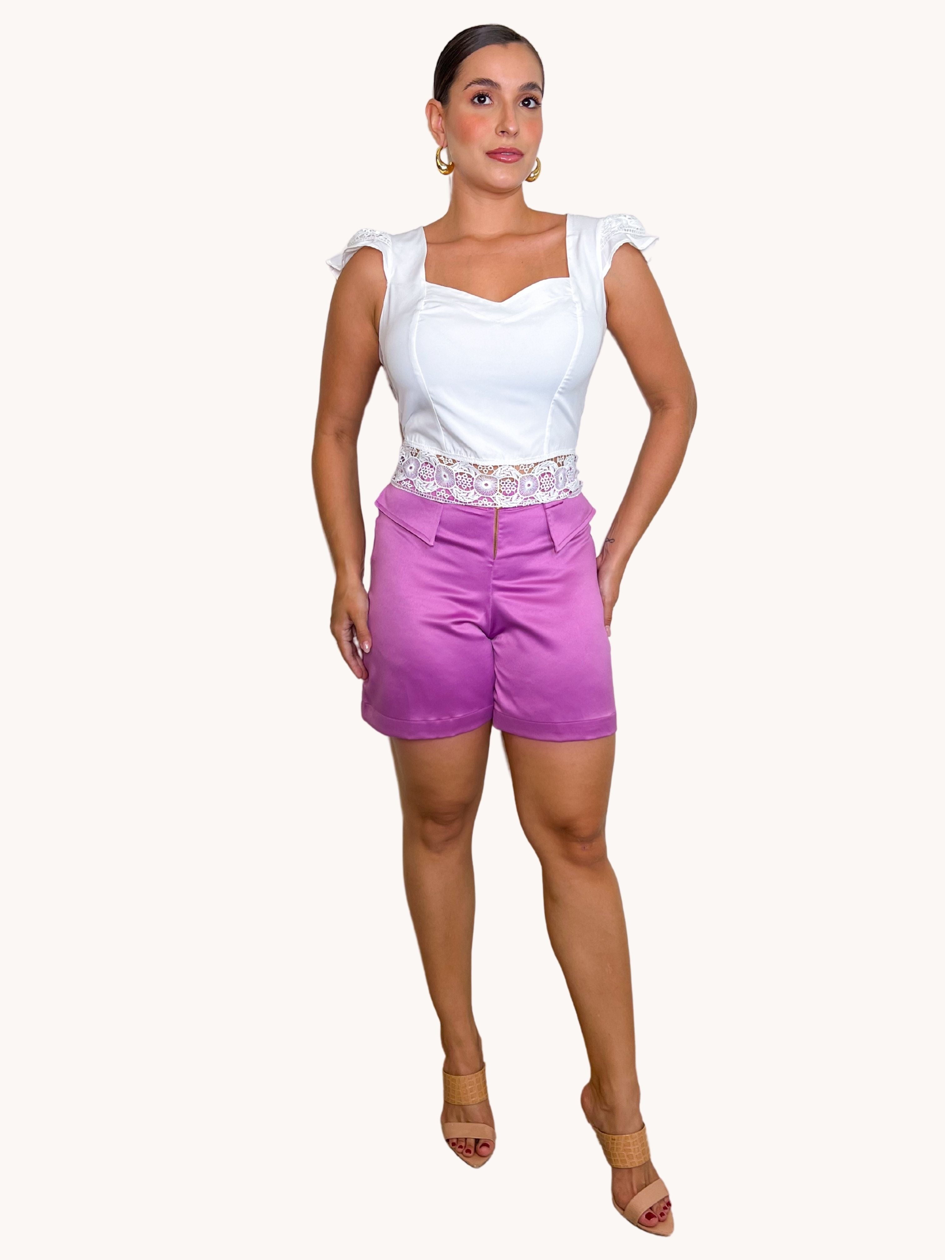 BLUSA FEMININA COM DETALHES DE RENDA