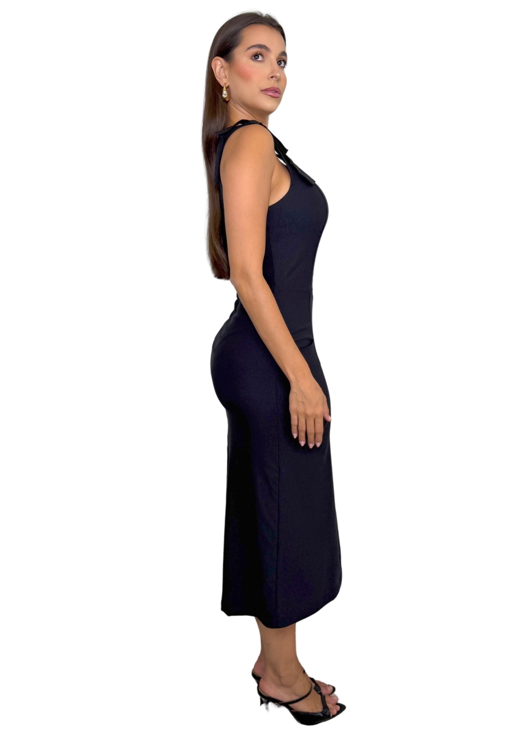 VESTIDO MIDI COM LAÇO NO OMBRO