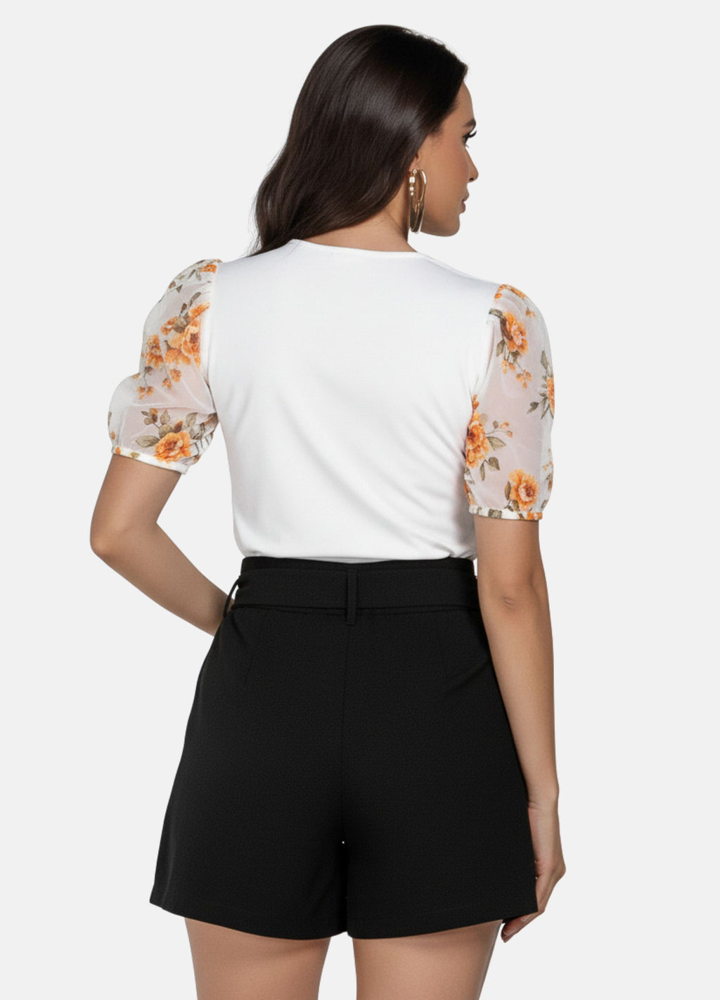 T-SHIRT FEMININA COM ESTAMPA