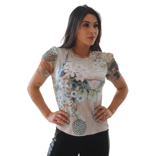 T SHIRT ESTAMPADA COM TULE