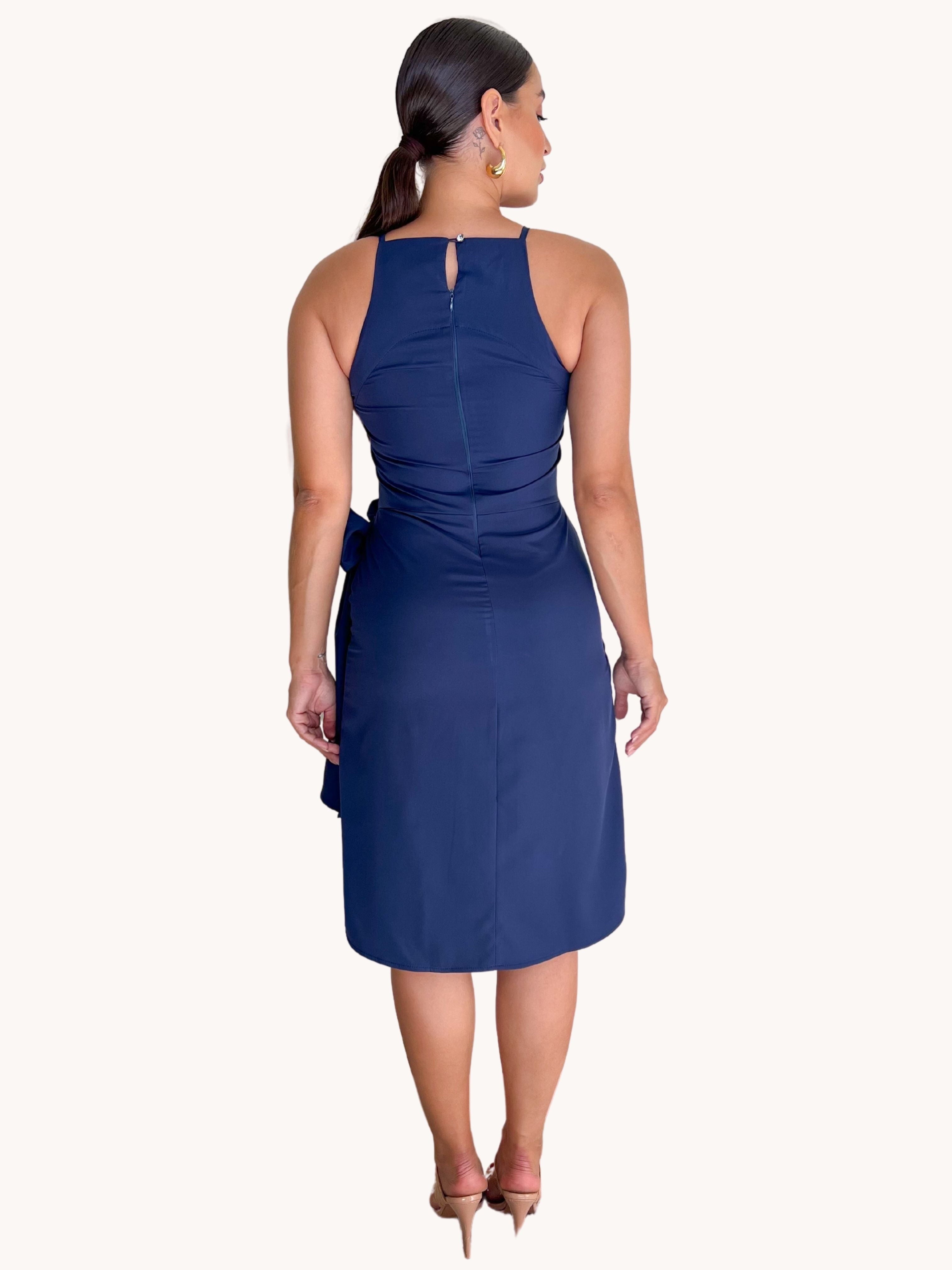 VESTIDO CURTO COM AMARRAÇAO LATERAL