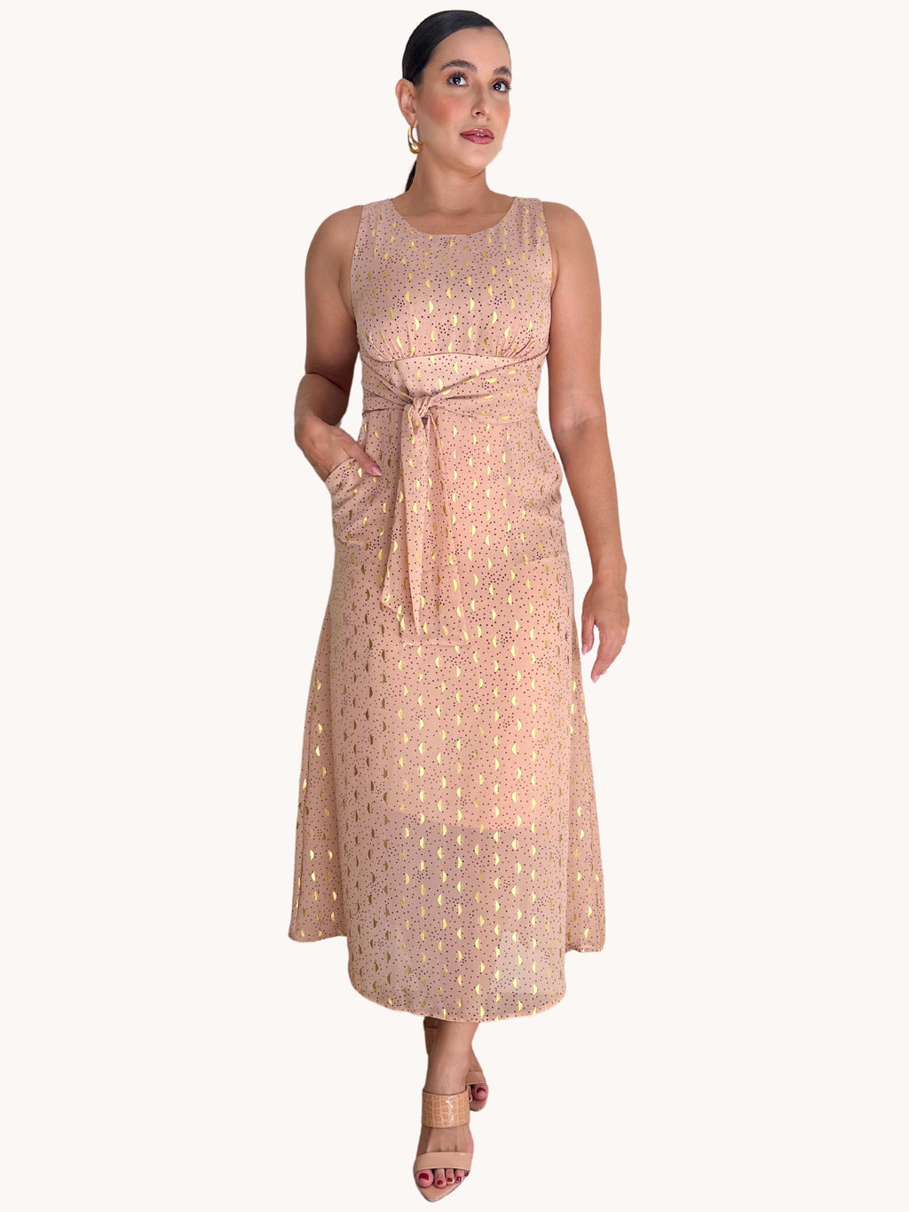 VESTIDO MIDI COM  AMARRACAO