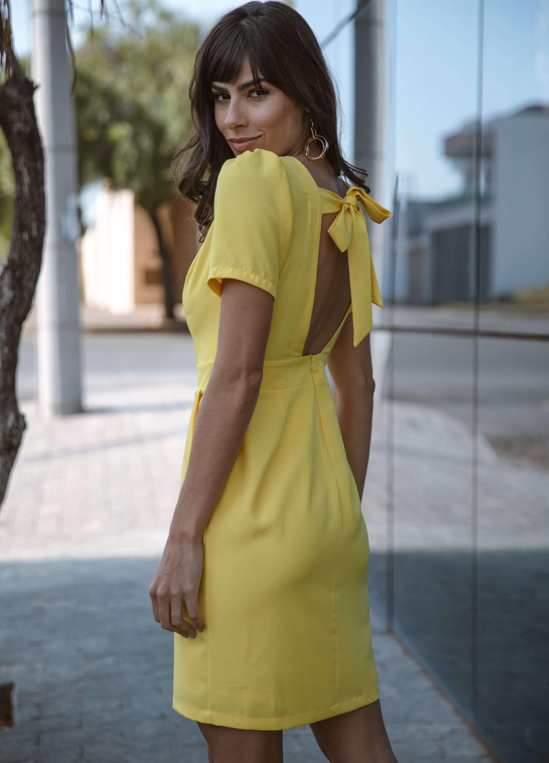 Amarelo